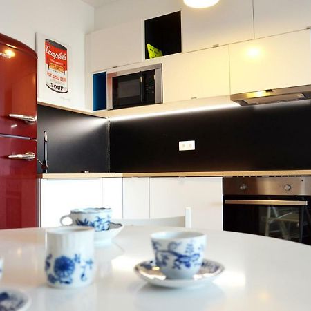 Brand New Apartment. Parking Spot Included! Bratislava Luaran gambar