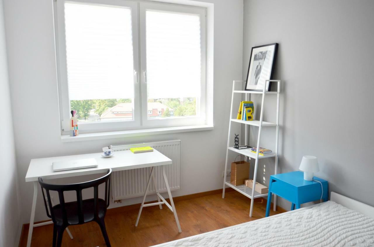 Brand New Apartment. Parking Spot Included! Bratislava Luaran gambar